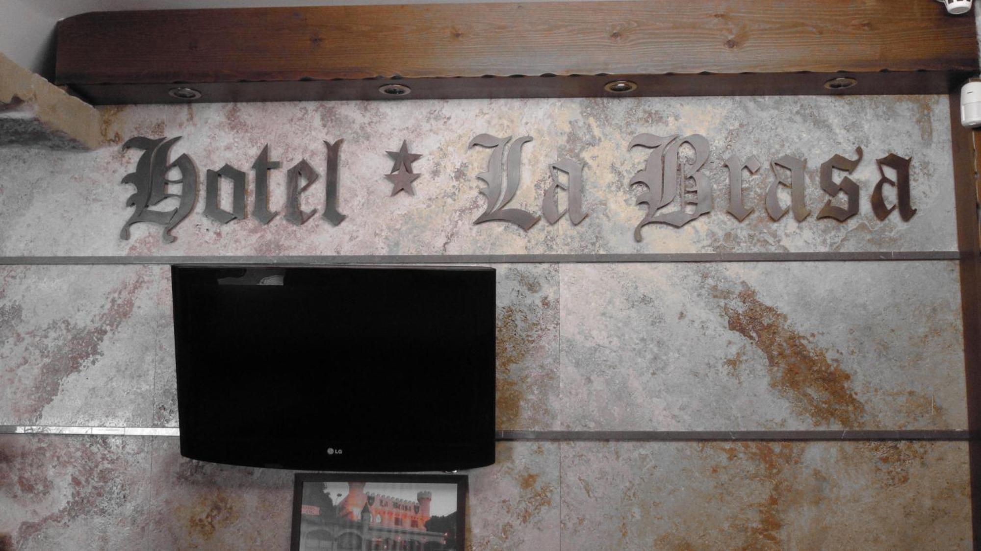 Hotel La Brasa Vélez de Benaudalla Dış mekan fotoğraf